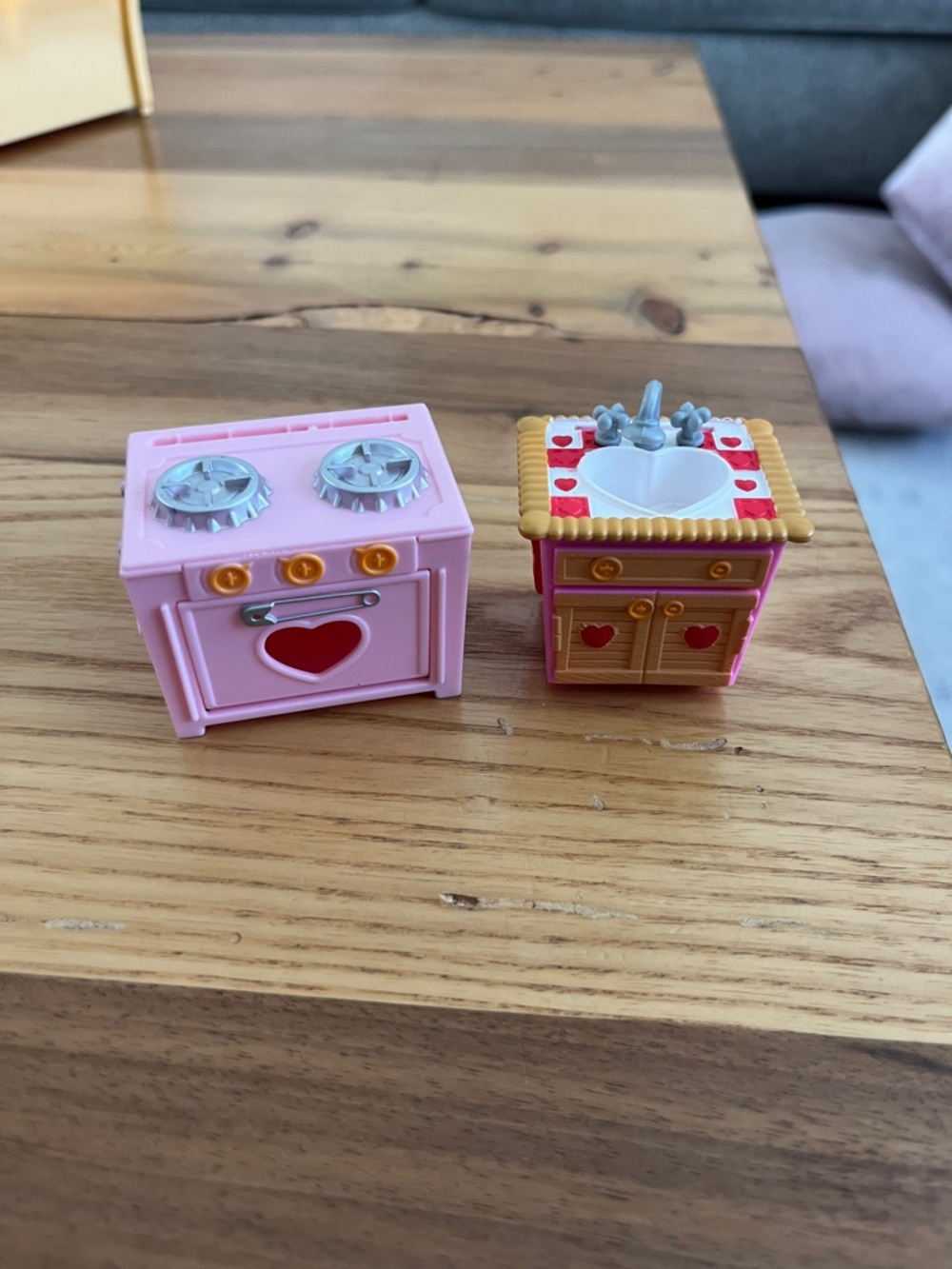 Lalaloopsy Pink Play Kitchen Stove and Sink